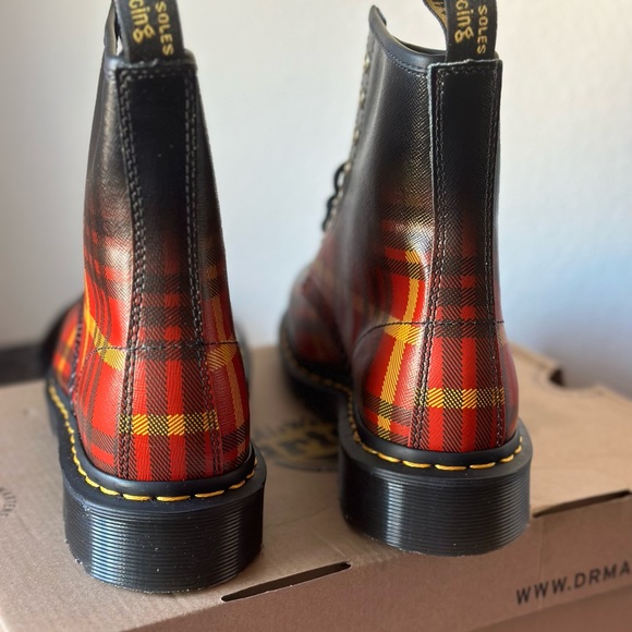 1460 mcmarten tartan leather ankle boots